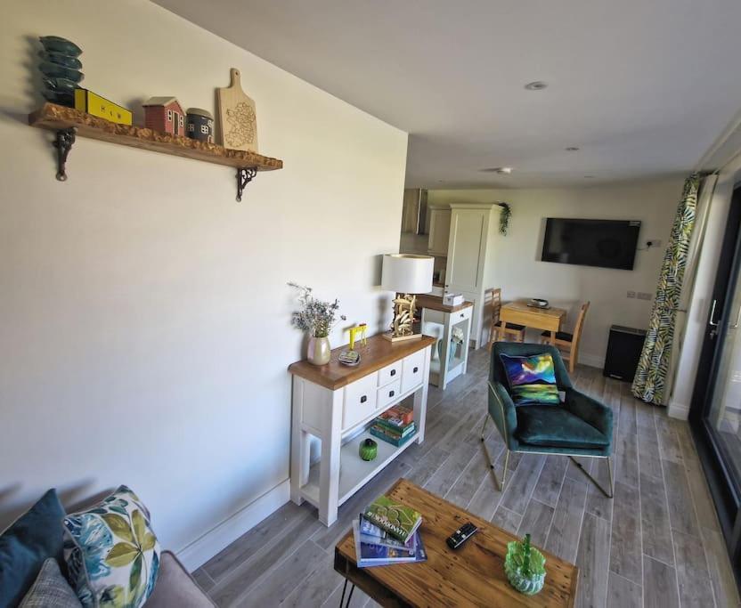 Gleann Ciuin Apartment Ballymartin Bagian luar foto