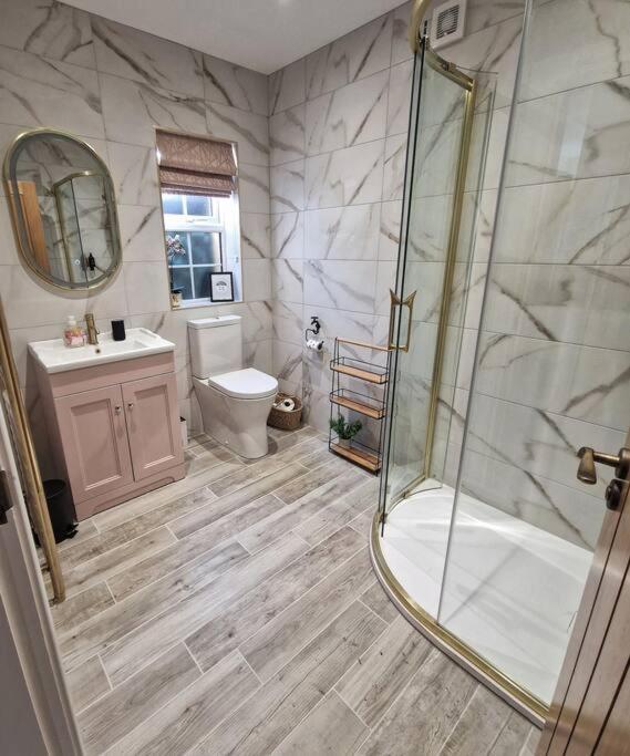 Gleann Ciuin Apartment Ballymartin Bagian luar foto